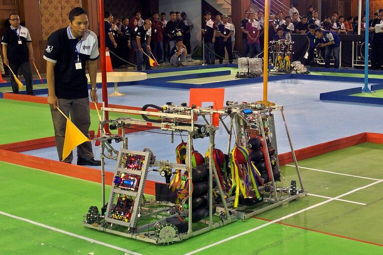 6 Kontes Robot Indonesia, Kontes Robot Bergengsi Untuk Kamu Yang Suka